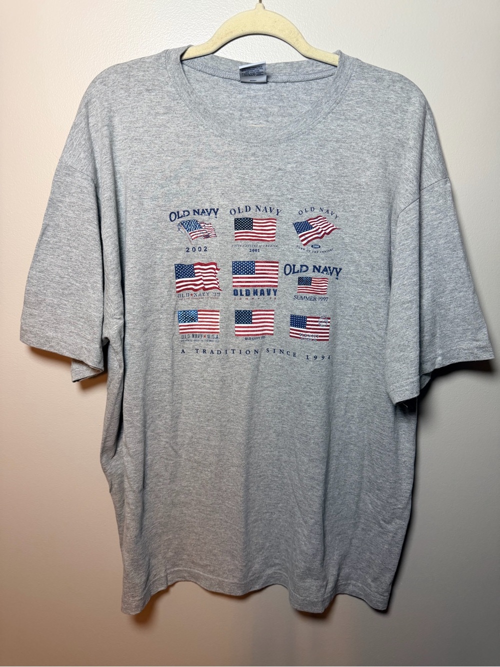 Y2K 2002 Old Navy Gray American Flag Graphic Logo Tee Shirt XL